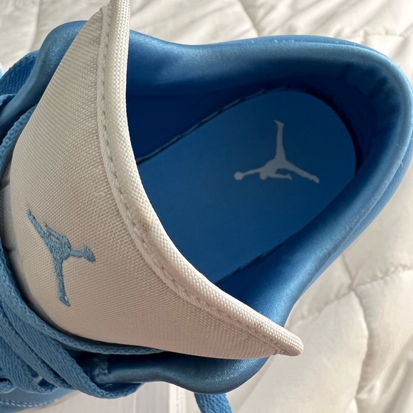 Women’s Air Jordan 1 Low ‘UNC’ - Picture 7 of 8